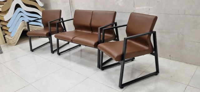 Four-seater waiting chair set